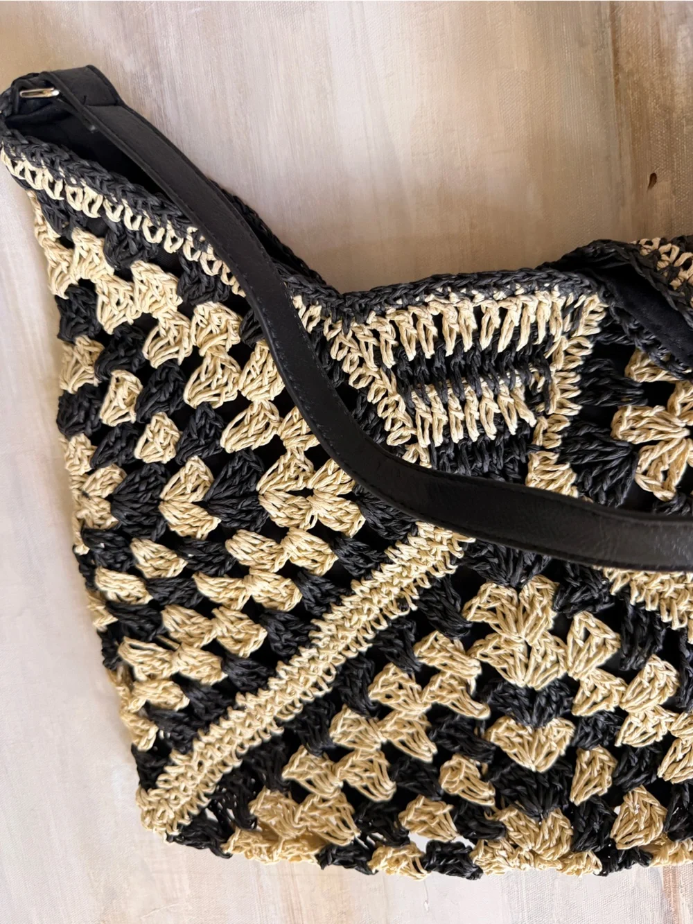 NWOT Boho Crochet Straw Hobo Bag Black Cream Granny Square Geometric